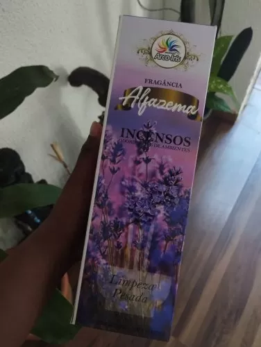 Incenso de Vareta Alfazema: Acalme a Mente, Relaxe o Corpo e Transforme Seu Ambiente