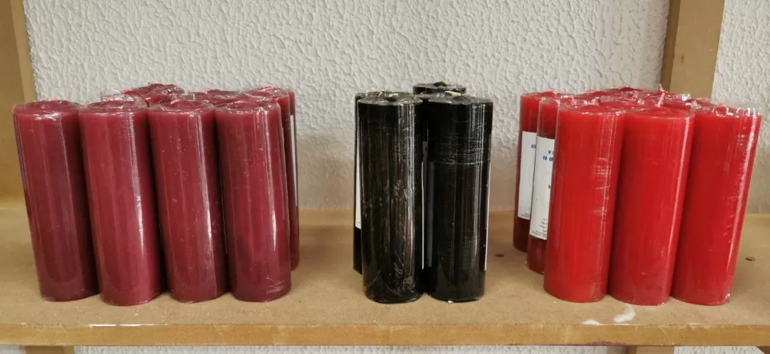 Vela de 7 Dias: Luz Contínua em Cores que Inspiram
