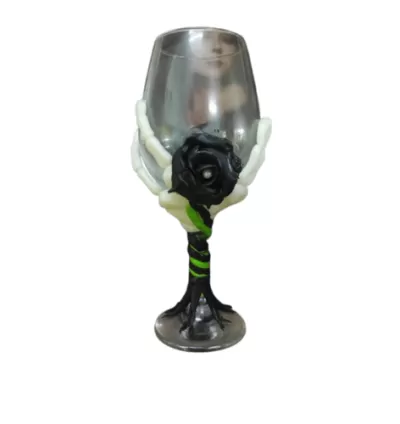 Taça de Pombogira: Rosa e Tridentes, Elegância Encantadora 6