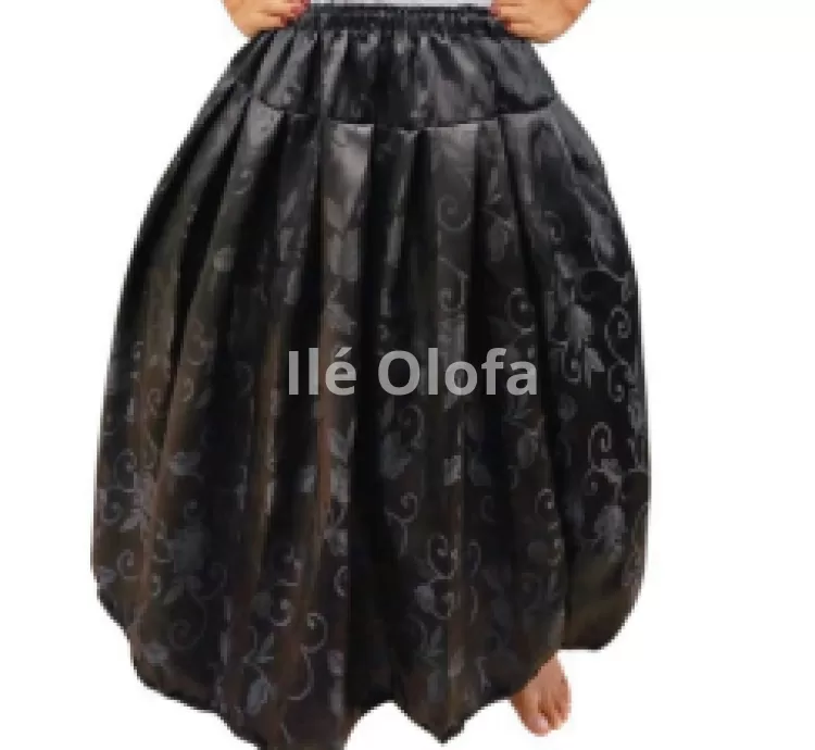 Saia de Jacquard: Elegância Têxtil com Trama Sofisticada