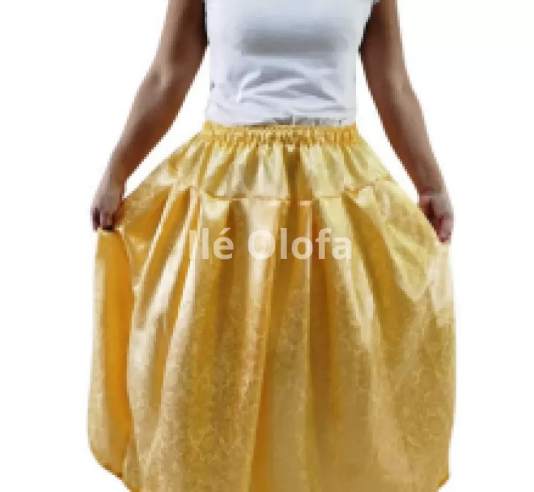 Saia de Jacquard: Elegância Têxtil com Trama Sofisticada
