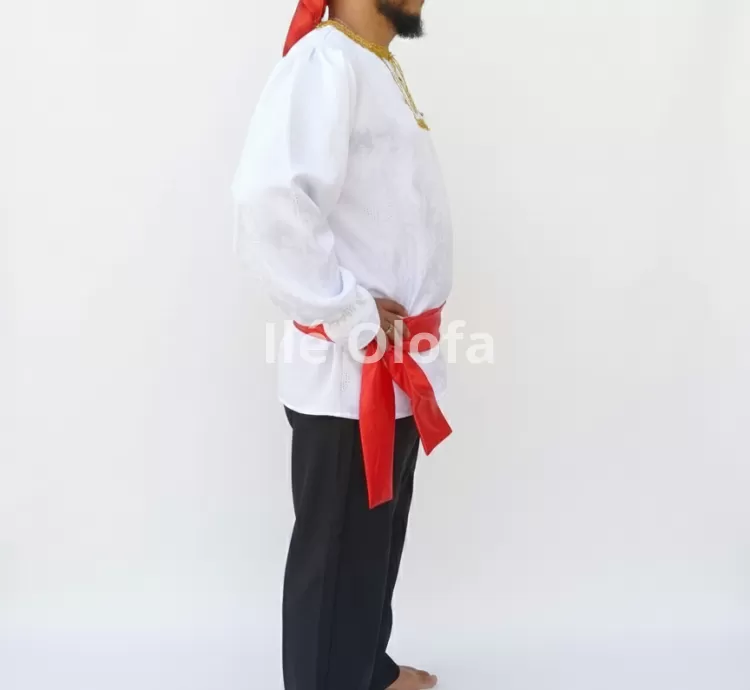Camisa Cigana: Expressão de Liberdade, Movimento e Tradição