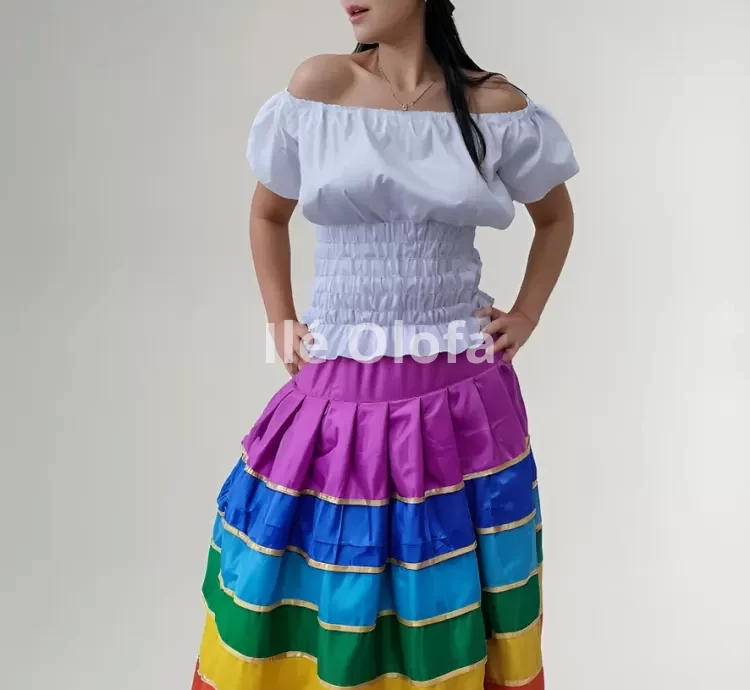 Top Ciganinha: Leveza e Expressão no Vestir Tradicional