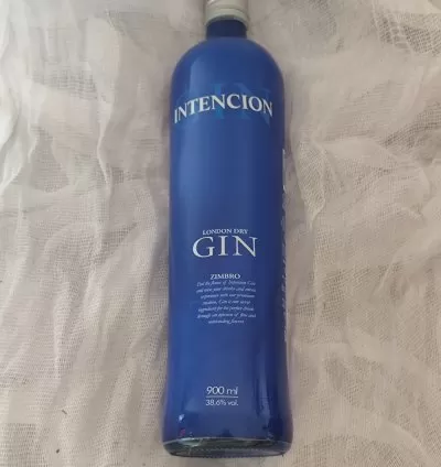 Gim Intencion Seco Garrafa 900mL: Bebida Aromática para Rituais, Intenções e Celebrações