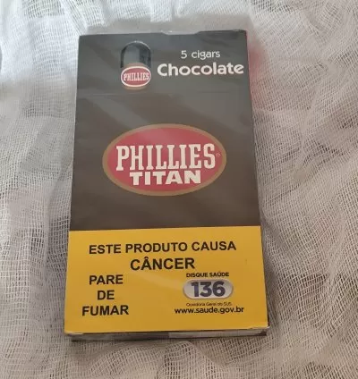 Charuto Phillipies Titan Chocolate: Fumaça Aromática para Rituais, Conexão e Celebração