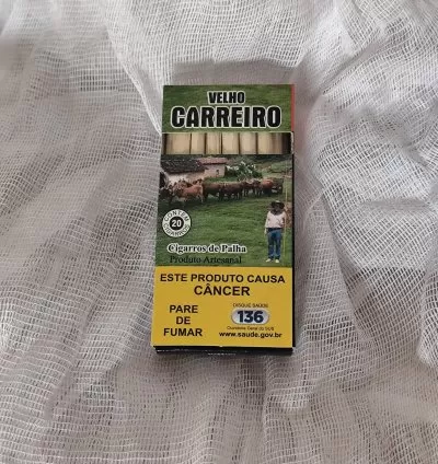 Cigarro de Palha Velho Carreiro Tradicional: Fumaça Ritualística para Conexão e Firmeza
