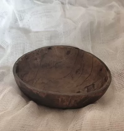 Cumbuca de Coco Natural: Simplicidade Ancestral para Uso Ritual
