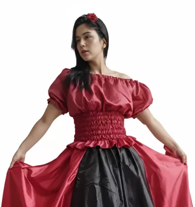 Top Ciganinha: Leveza e Expressão no Vestir Tradicional 11